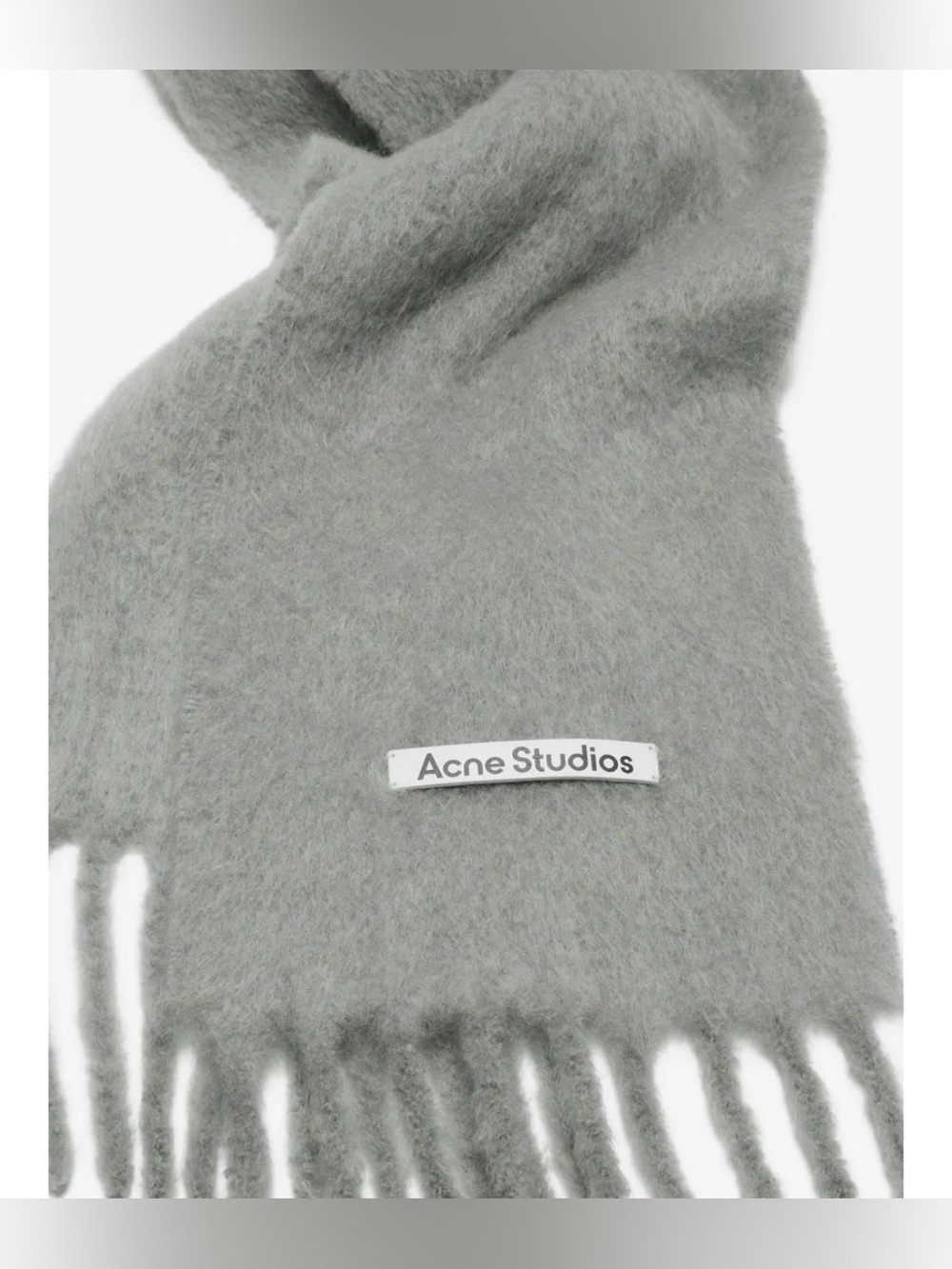 🆕 Vikky Mohair Blend Fringe Scarf
Acne Studios